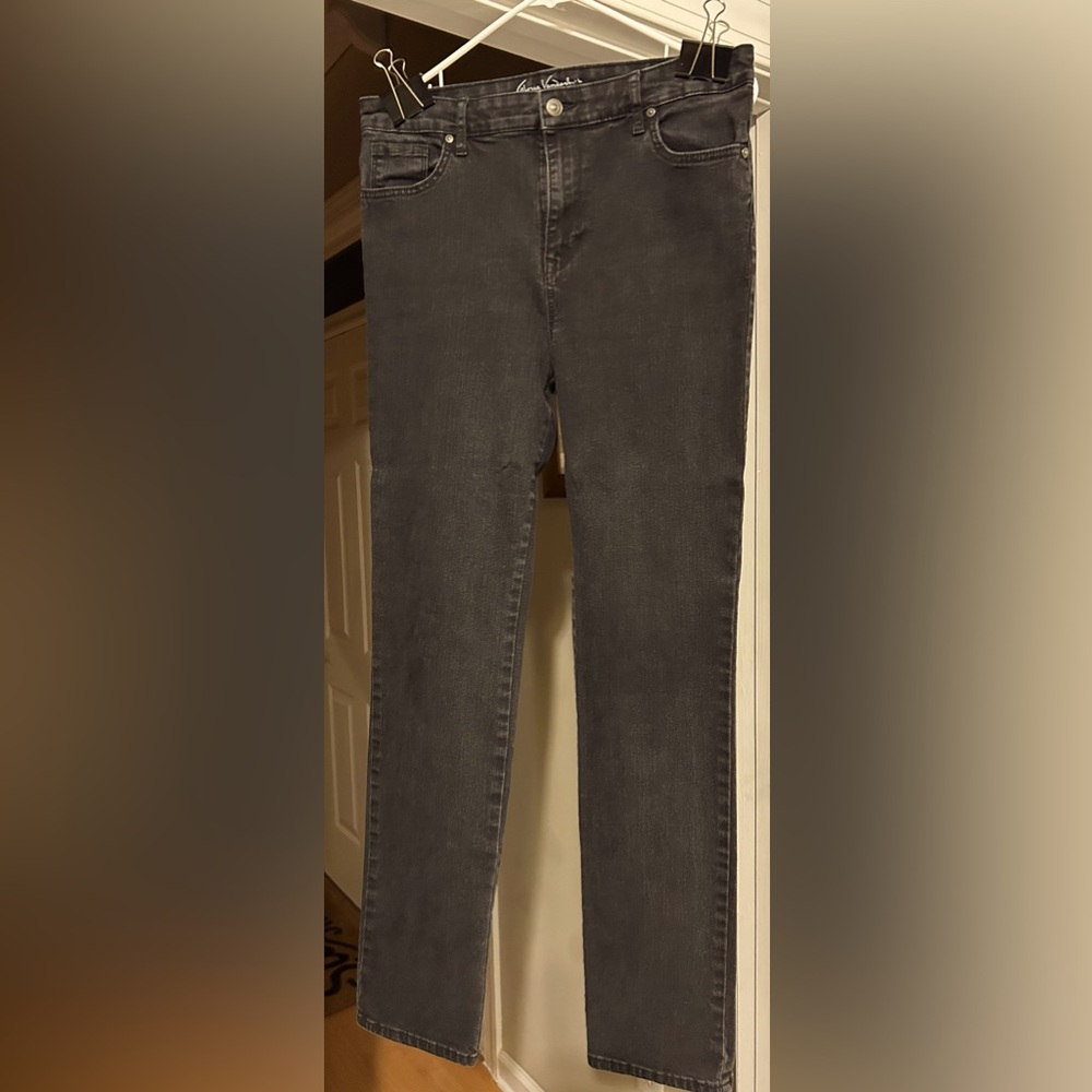 Gloria Vanderbilt black size 12 mid rise skinny jeans